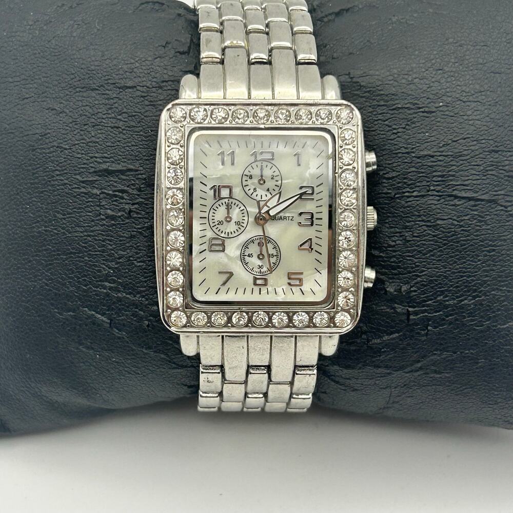 Square-dial Silver-tone Crystal Bezel Women’s Watch Working New Battery